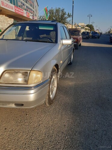 Mercedes C 220 1995, 378,000 km - 2.2 л - Biləsuvar