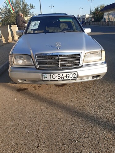 Mercedes C 220 1995, 378,000 km - 2.2 л - Biləsuvar