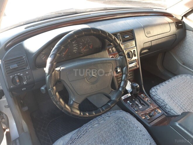 Mercedes C 220 1995, 378,000 km - 2.2 л - Biləsuvar