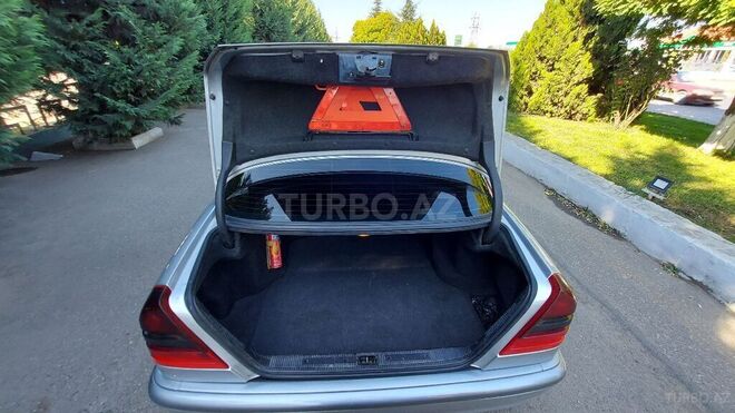 Mercedes C 220 1998, 520,000 km - 2.2 л - Qazax