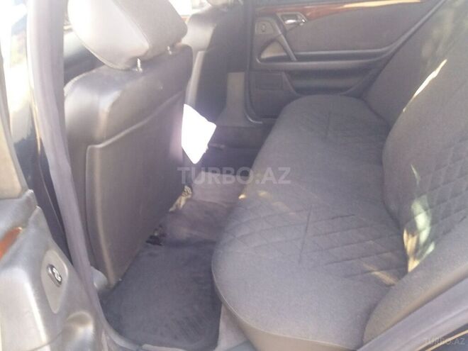 Mercedes E 220 1999, 34,200 km - 2.2 l - Cəlilabad