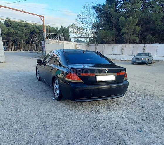 BMW 745 2003, 303,000 km - 4.4 l - Bakı