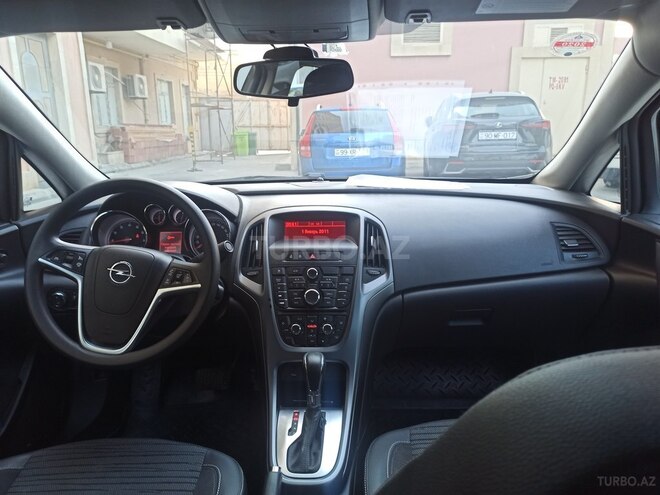 Opel Astra 2015, 120,000 km - 1.6 l - Bakı