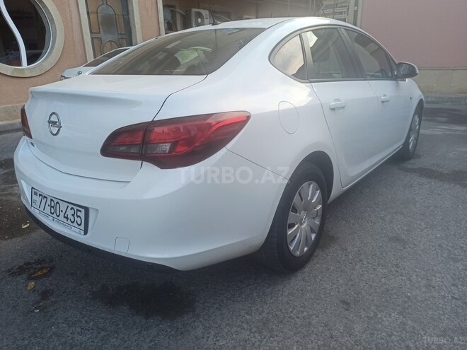 Opel Astra 2015, 120,000 km - 1.6 l - Bakı