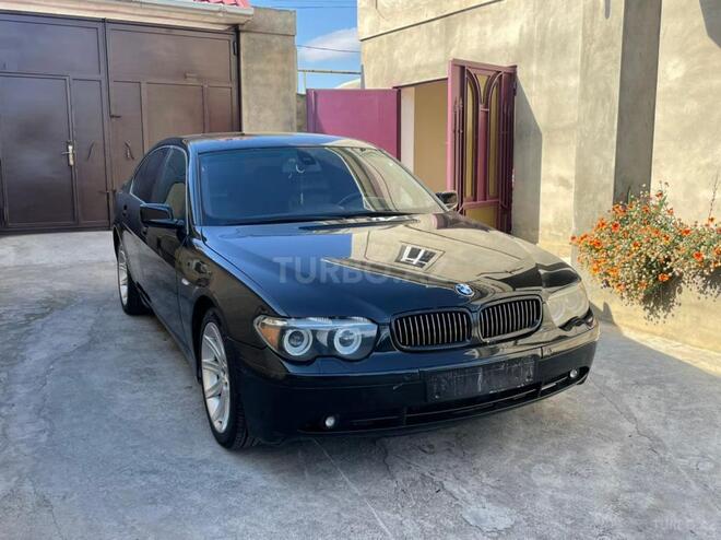 BMW 745 2001, 294,785 km - 4.4 l - Bakı