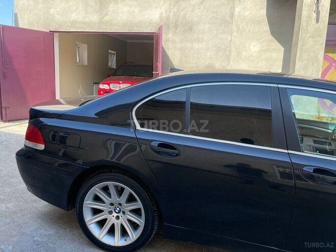 BMW 745 2001, 294,785 km - 4.4 l - Bakı