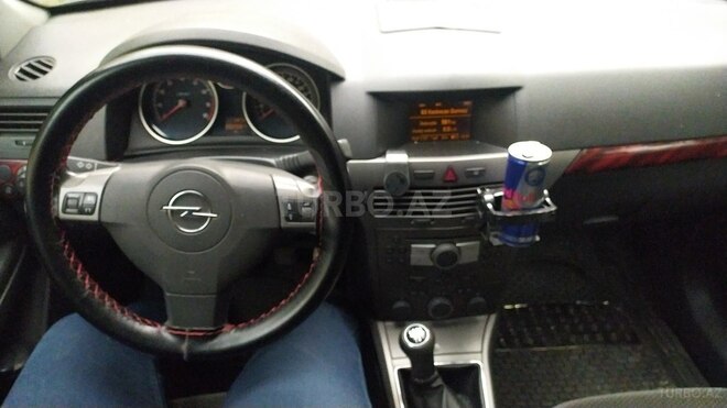 Opel Astra 2005, 176,000 km - 1.4 l - Bakı