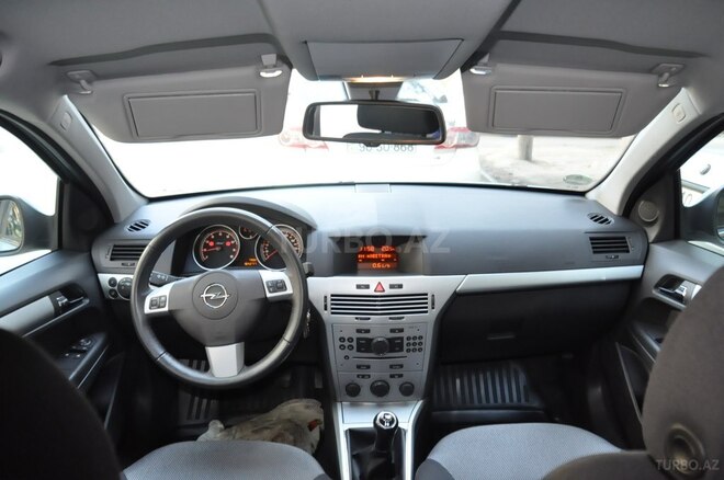 Opel Astra 2009, 16,000 km - 1.4 l - Bakı