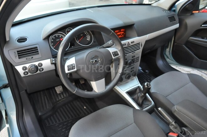 Opel Astra 2009, 16,000 km - 1.4 l - Bakı
