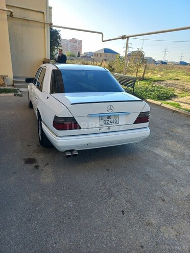 Mercedes E 220 1995, 557,000 km - 2.2 l - Bakı