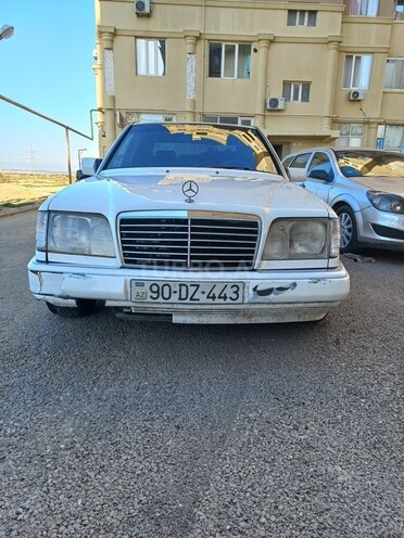 Mercedes E 220 1995, 557,000 km - 2.2 l - Bakı