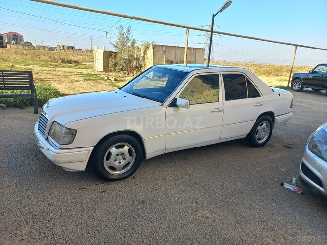Mercedes E 220 1995, 557,000 km - 2.2 l - Bakı