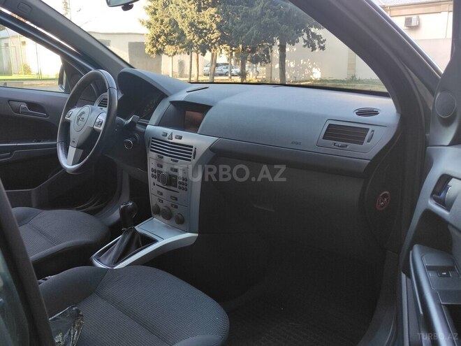 Opel Astra 2009, 189,521 km - 1.4 l - Bakı
