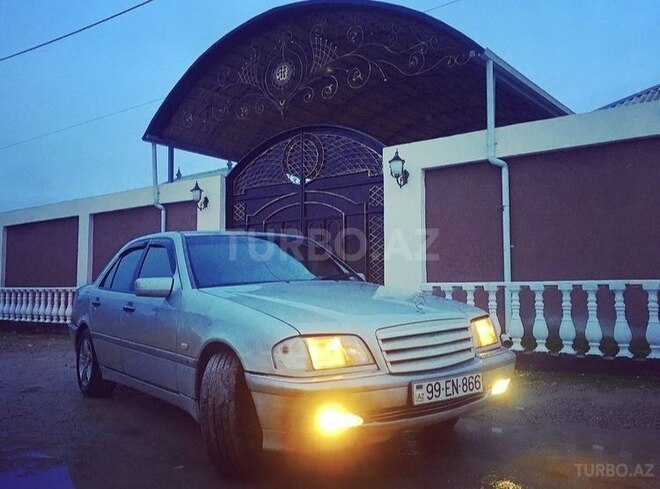 Mercedes C 240 1997, 310,000 km - 2.4 л - Şabran