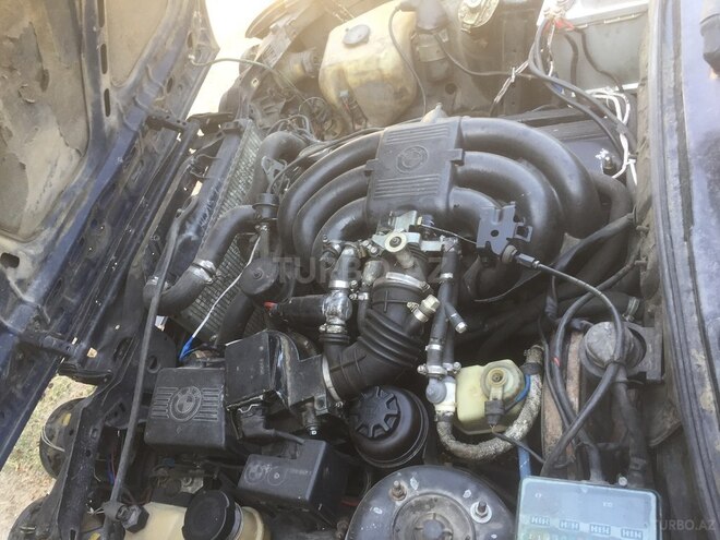 BMW 325 1988, 280,000 km - 2.5 l - Bakı