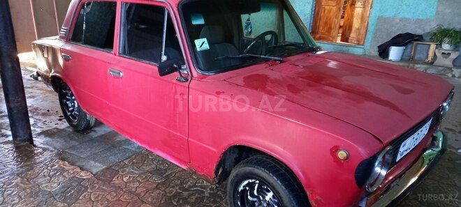 LADA (VAZ) 21011 1983, 300,000 km - 1.5 л - Quba