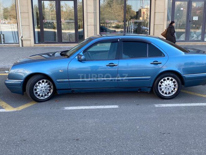 Mercedes E 240 1998, 156,000 km - 2.4 l - Bakı