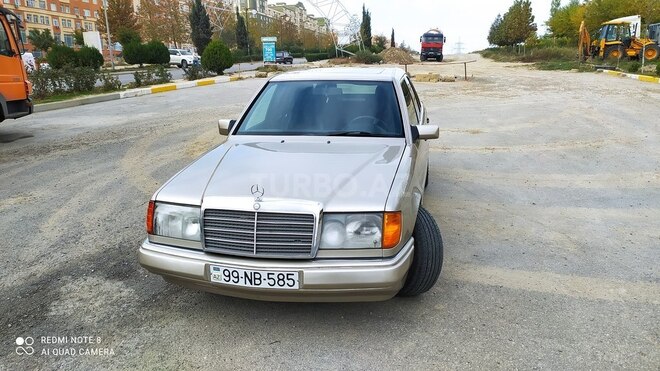 Mercedes E 220 1993, 476,117 km - 2.2 l - Bakı