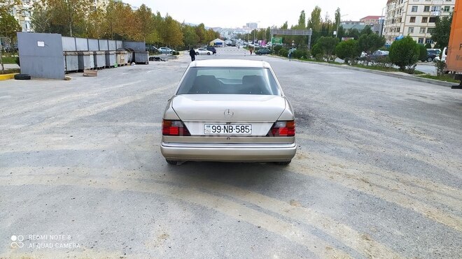 Mercedes E 220 1993, 476,117 km - 2.2 l - Bakı