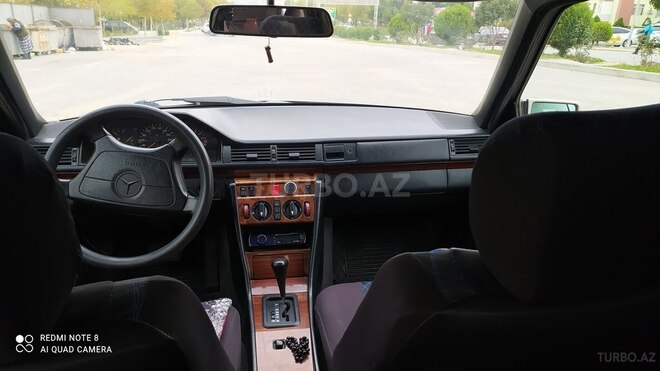 Mercedes E 220 1993, 476,117 km - 2.2 l - Bakı