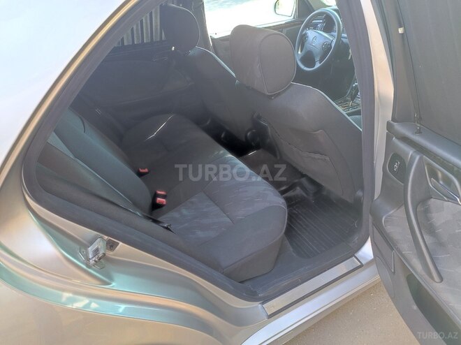 Mercedes E 270 2000, 544,000 km - 2.7 л - Ağcabədi