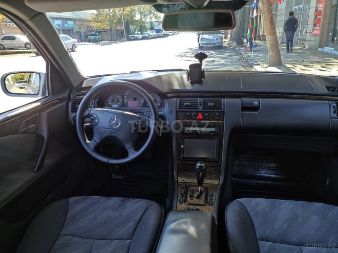 Mercedes E 270 2000, 544,000 km - 2.7 л - Ağcabədi