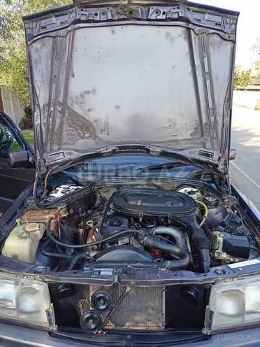 Mercedes 190 1991, 420,000 km - 2.0 l - Masallı