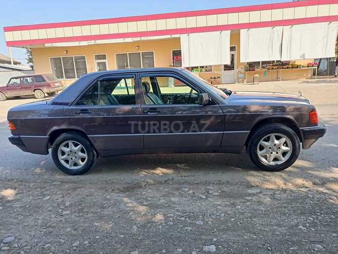 Mercedes 190 1991, 420,000 km - 2.0 l - Masallı