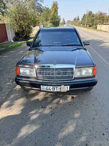 Mercedes 190 1991, 420,000 km - 2.0 l - Masallı