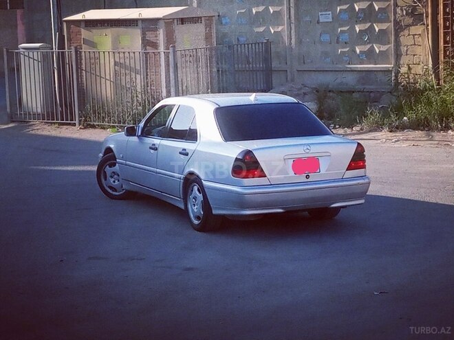 Mercedes C 220 2000, 380,000 km - 2.2 л - Bakı