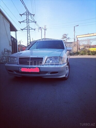 Mercedes C 220 2000, 380,000 km - 2.2 л - Bakı