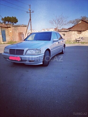 Mercedes C 220 2000, 380,000 km - 2.2 л - Bakı