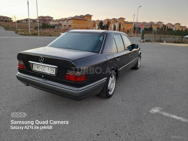 Mercedes E 300 1995, 456,238 km - 3.0 l - Bakı