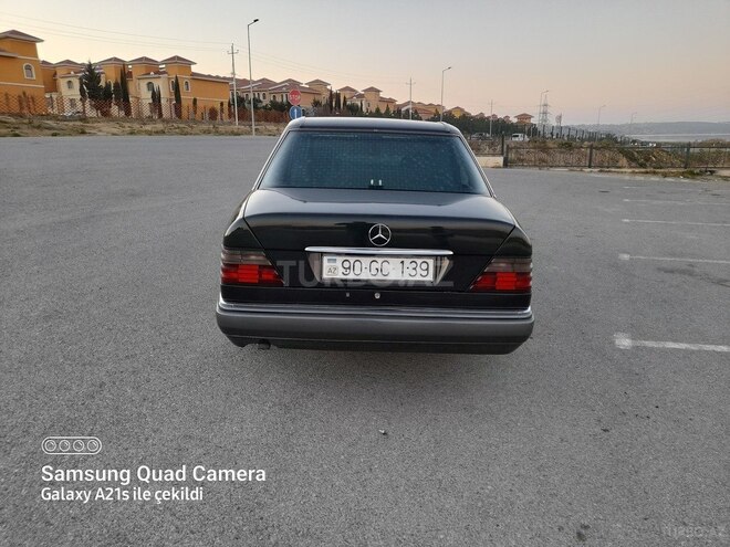 Mercedes E 300 1995, 456,238 km - 3.0 l - Bakı