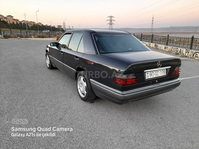 Mercedes E 300 1995, 456,238 km - 3.0 l - Bakı