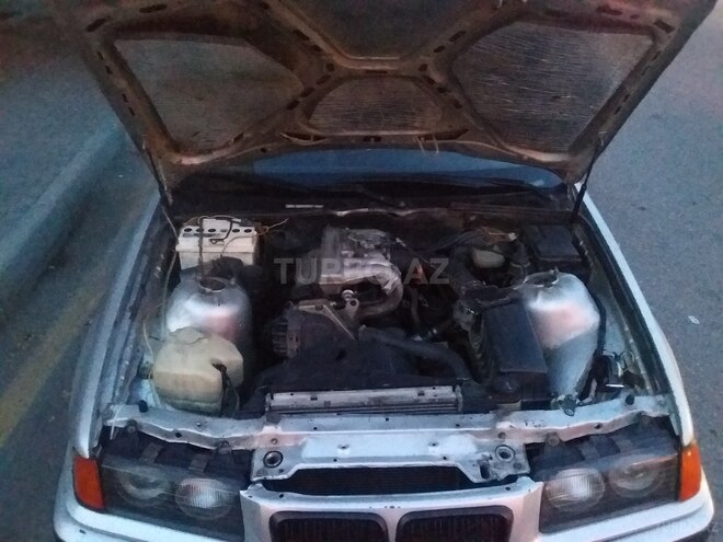 BMW 318 1991, 456,322 km - 1.8 л - Bakı