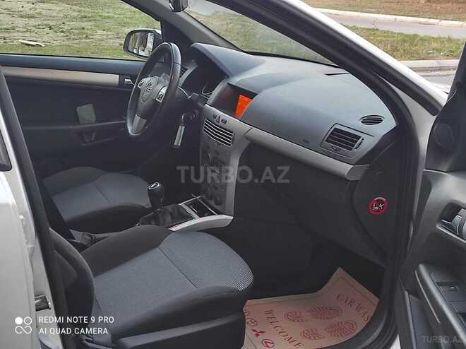 Opel Astra 2009, 177,000 km - 1.3 л - Bakı