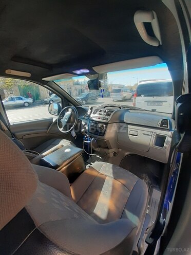 Mercedes Vito 2004, 290,000 km - 2.2 л - Bakı