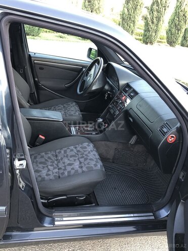 Mercedes C 180 1999, 218,655 km - 1.8 l - Gəncə