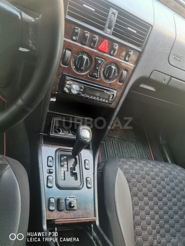 Mercedes C 200 1997, 275,000 km - 2.0 l - Bakı