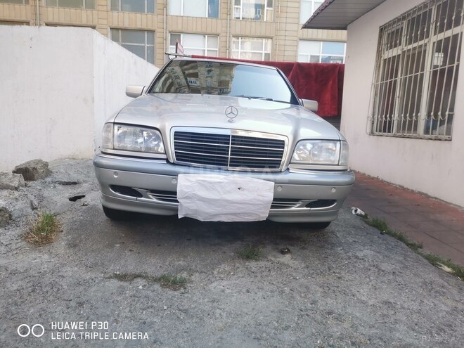 Mercedes C 200 1997, 275,000 km - 2.0 l - Bakı