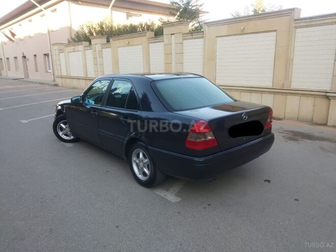 Mercedes E 230 1997, 280,000 km - 2.3 l - Bakı