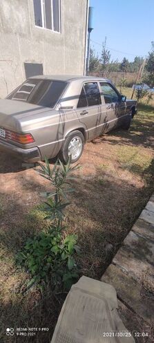 Mercedes 190 1991, 250,000 km - 2.0 л - Cəlilabad