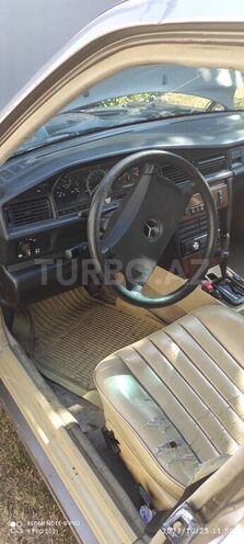 Mercedes 190 1991, 250,000 km - 2.0 л - Cəlilabad