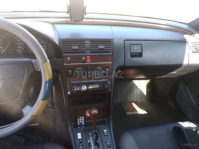 Mercedes C 180 1993, 331,400 km - 1.8 л - Bakı