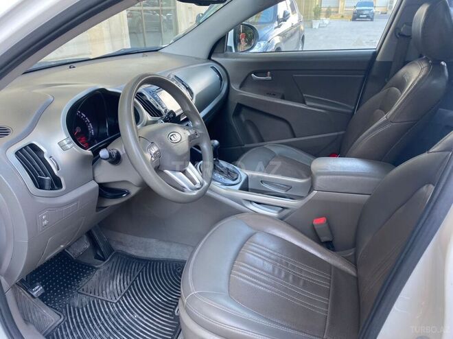 Kia Sportage 2011, 123,000 km - 2.0 l - Bakı