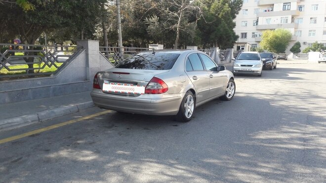 Mercedes E 220 2002, 384,000 km - 2.2 l - Bakı