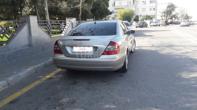 Mercedes E 220 2002, 384,000 km - 2.2 l - Bakı