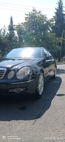 Mercedes E 280 2007, 385,000 km - 3.0 l - Zaqatala