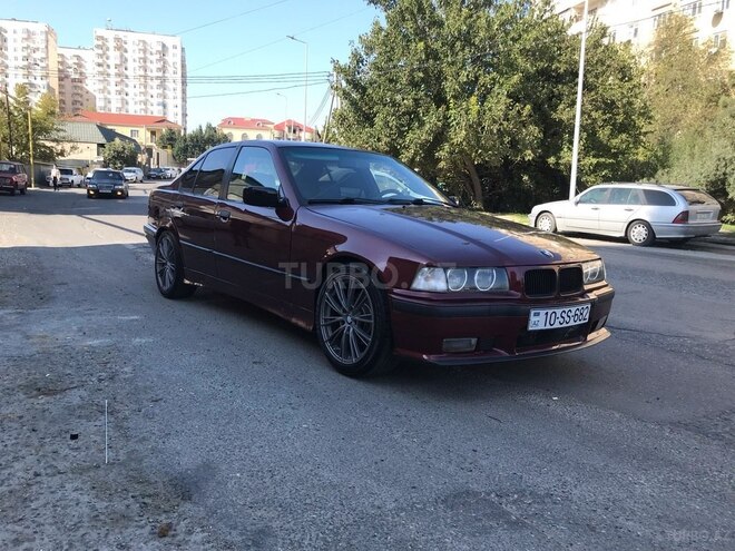 BMW 118 1993, 280,000 km - 1.8 л - Bakı